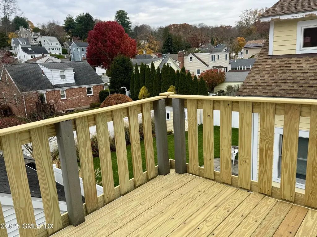 18 1/2 Morgan Avenue Greenwich CT 06831