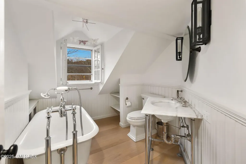 45 Burying Hill Road Greenwich CT 06831