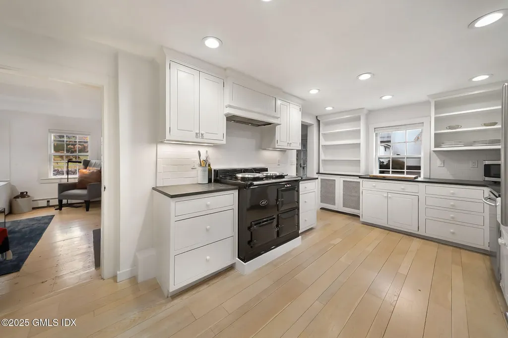 45 Burying Hill Road Greenwich CT 06831