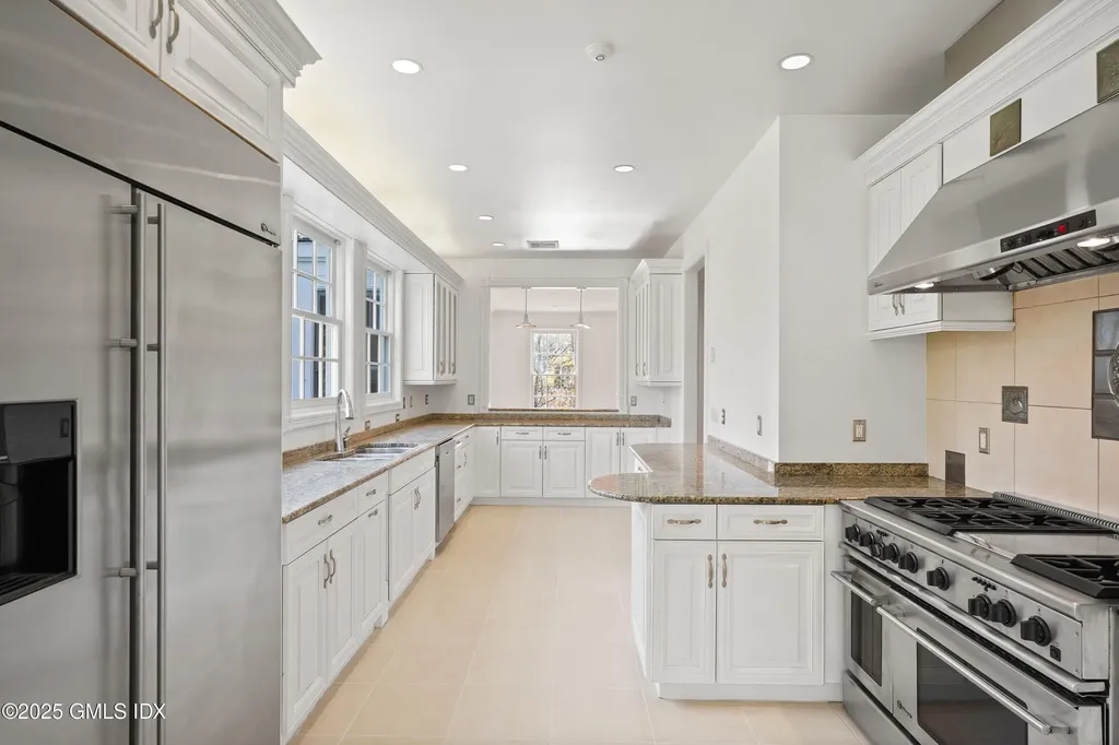 399 Stanwich Road Greenwich CT 06830