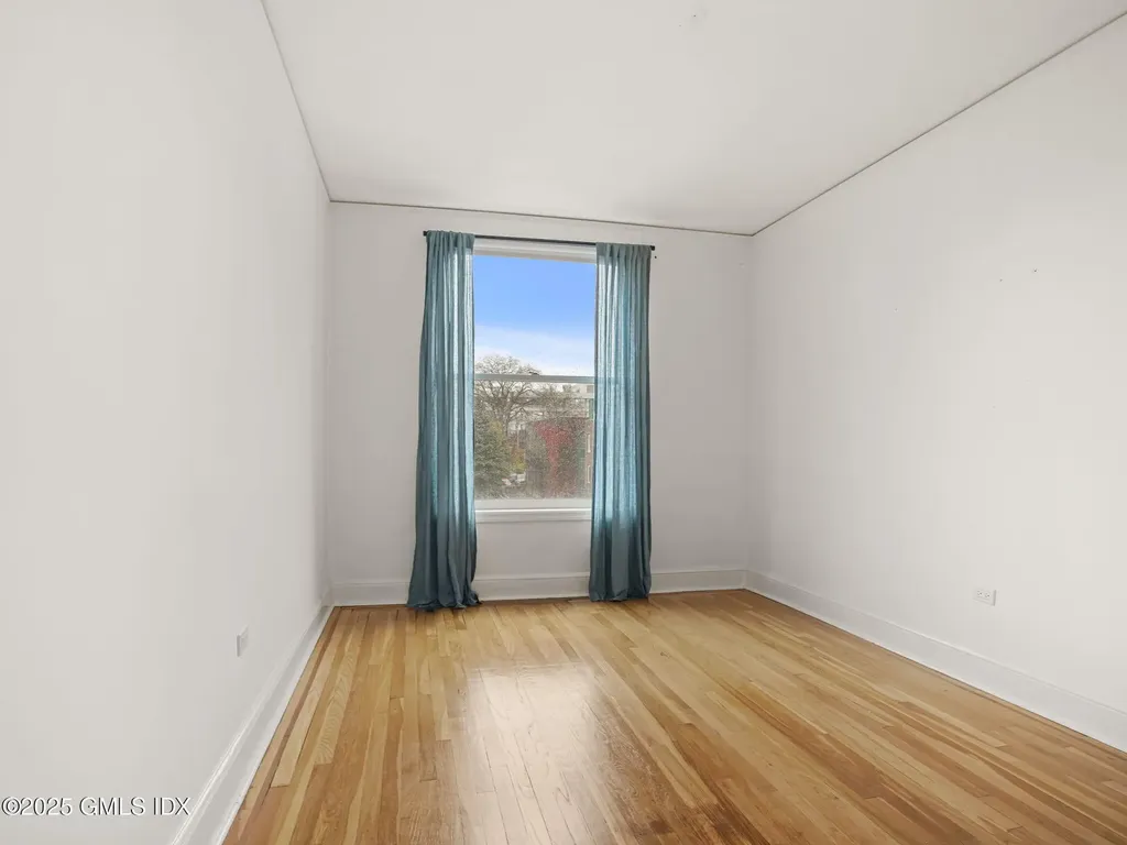 169 Greenwich Avenue Greenwich CT 06830