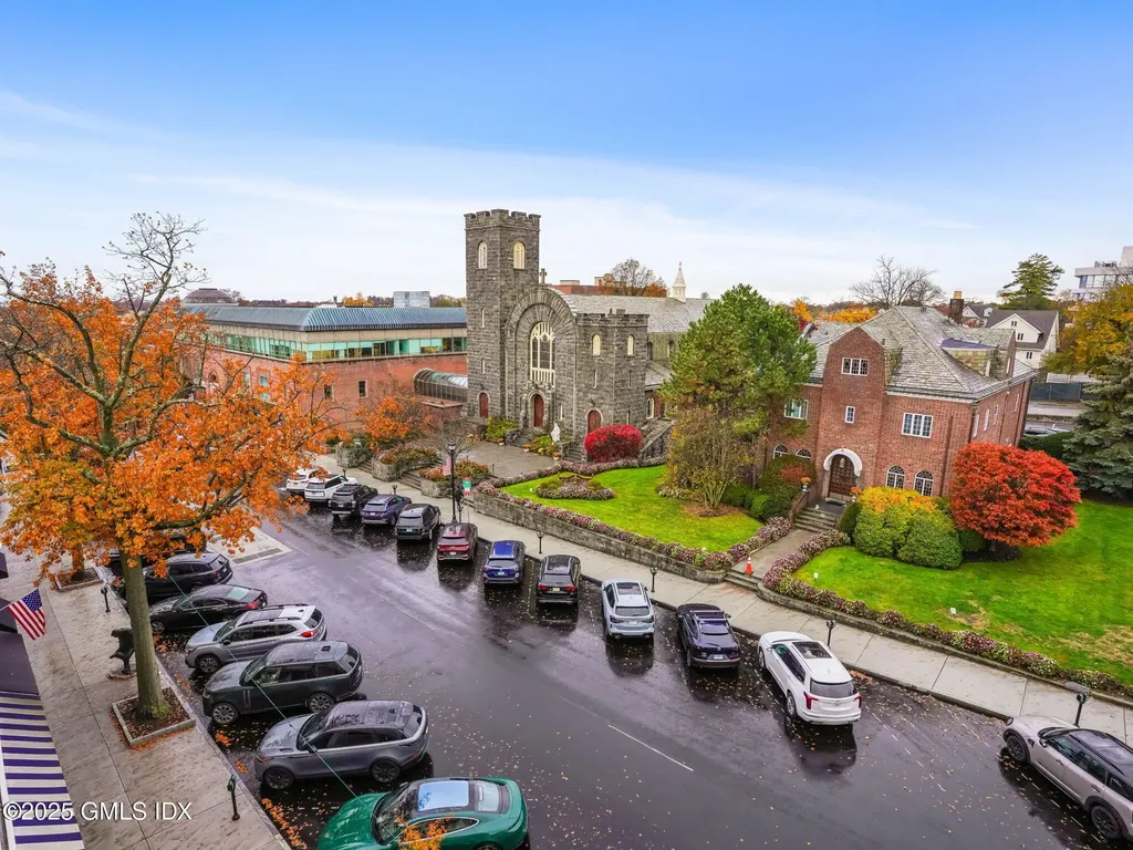 169 Greenwich Avenue Greenwich CT 06830