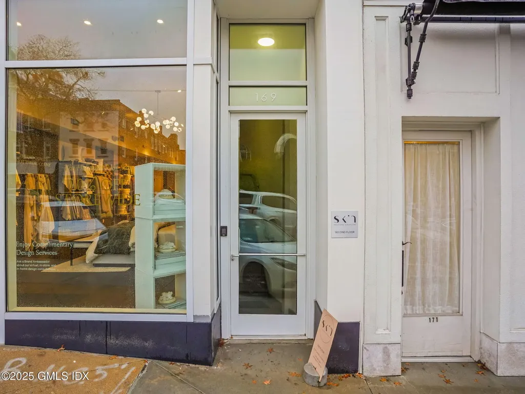 169 Greenwich Avenue Greenwich CT 06830