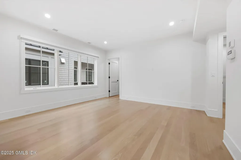 187 Field Point Road Greenwich CT 06830