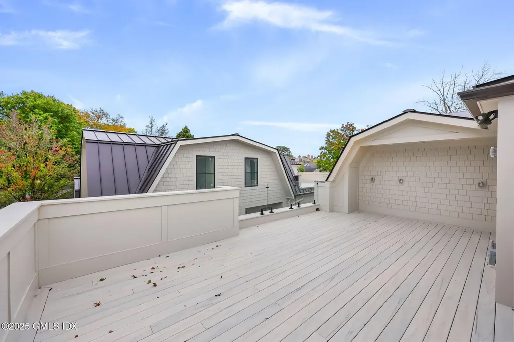 187 Field Point Road Greenwich CT 06830