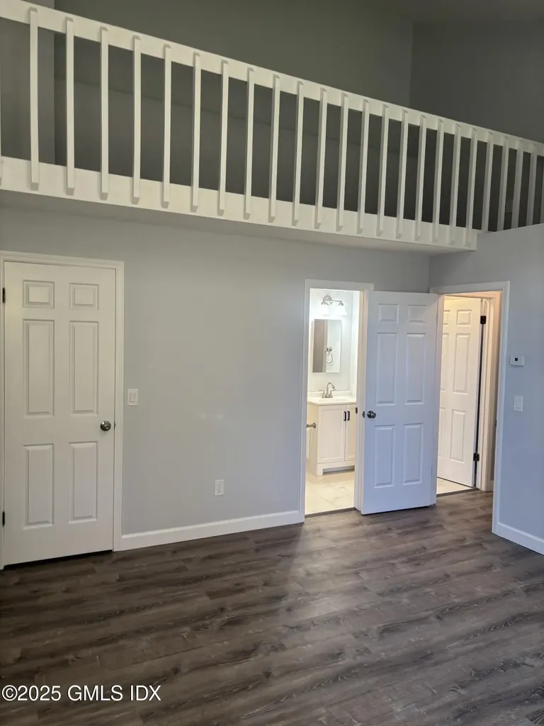 1465 E Putnam Avenue Old Greenwich CT 06870