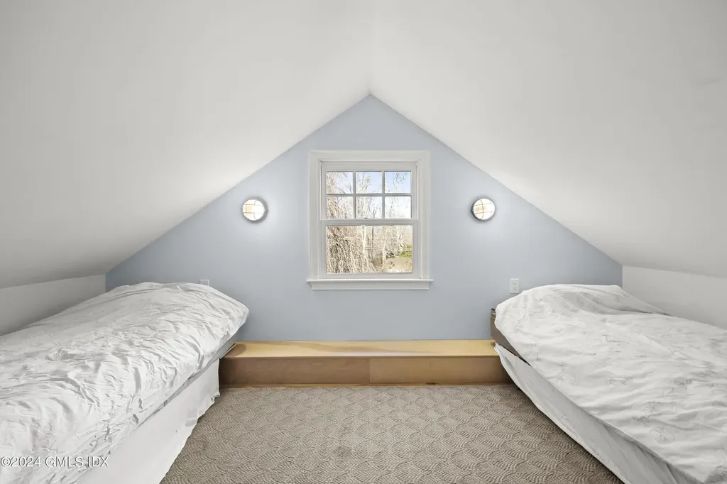 87 Bartina Lane Stamford CT 06902