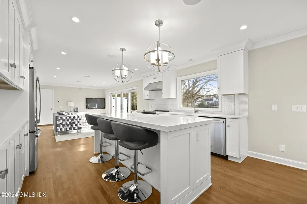 87 Bartina Lane Stamford CT 06902