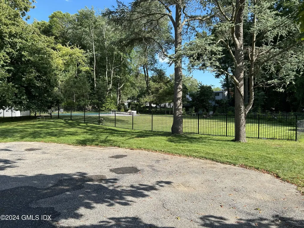 87 Bartina Lane Stamford CT 06902