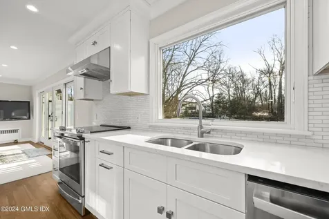 87 Bartina Lane Stamford CT 06902