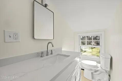 87 Bartina Lane Stamford CT 06902