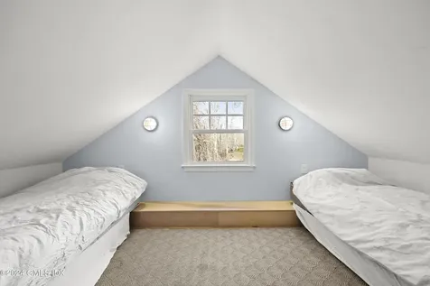 87 Bartina Lane Stamford CT 06902