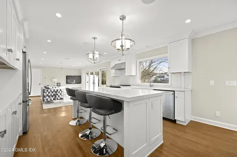 87 Bartina Lane Stamford CT 06902