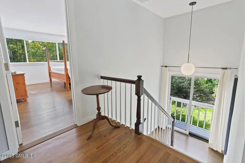 608 W Lyon Farm Drive Greenwich CT 06831