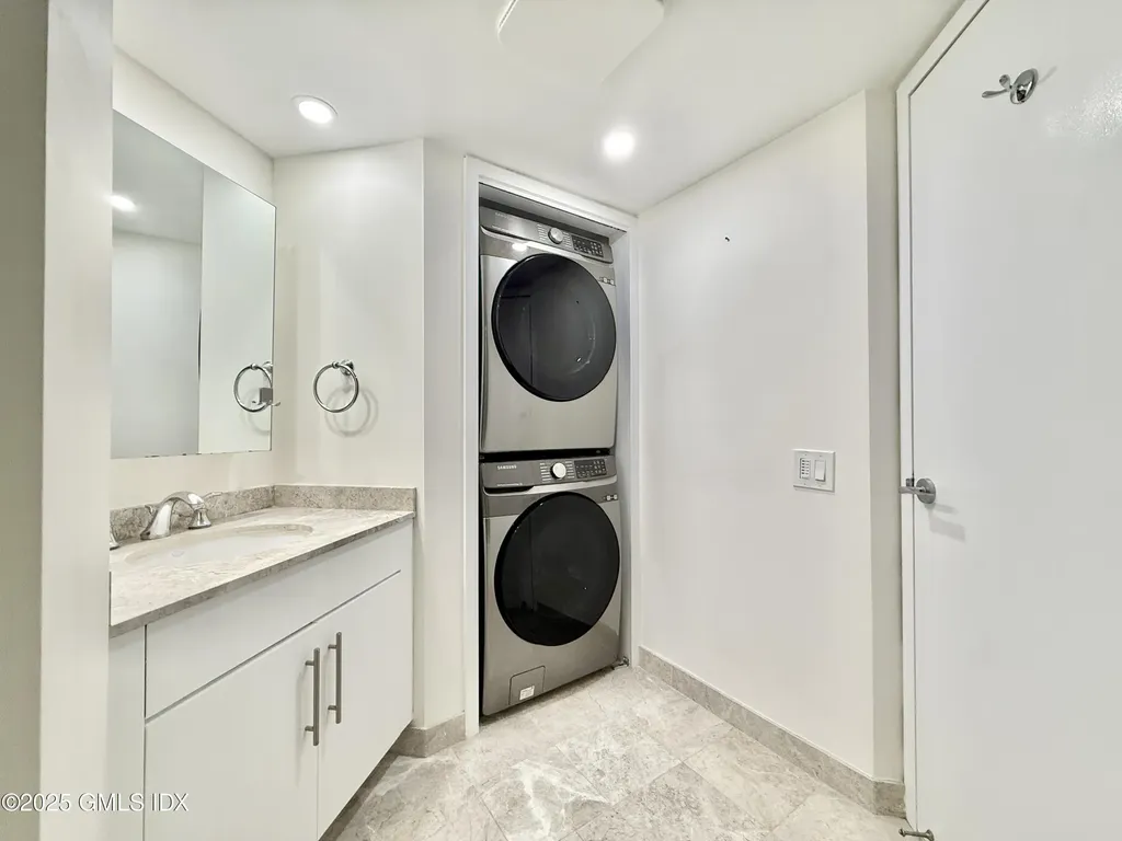 25 Forest Street Stamford CT 06901