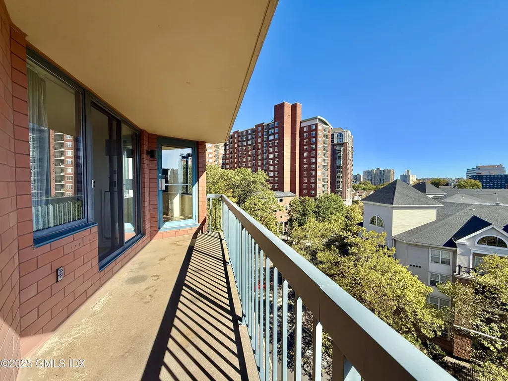 25 Forest Street Stamford CT 06901