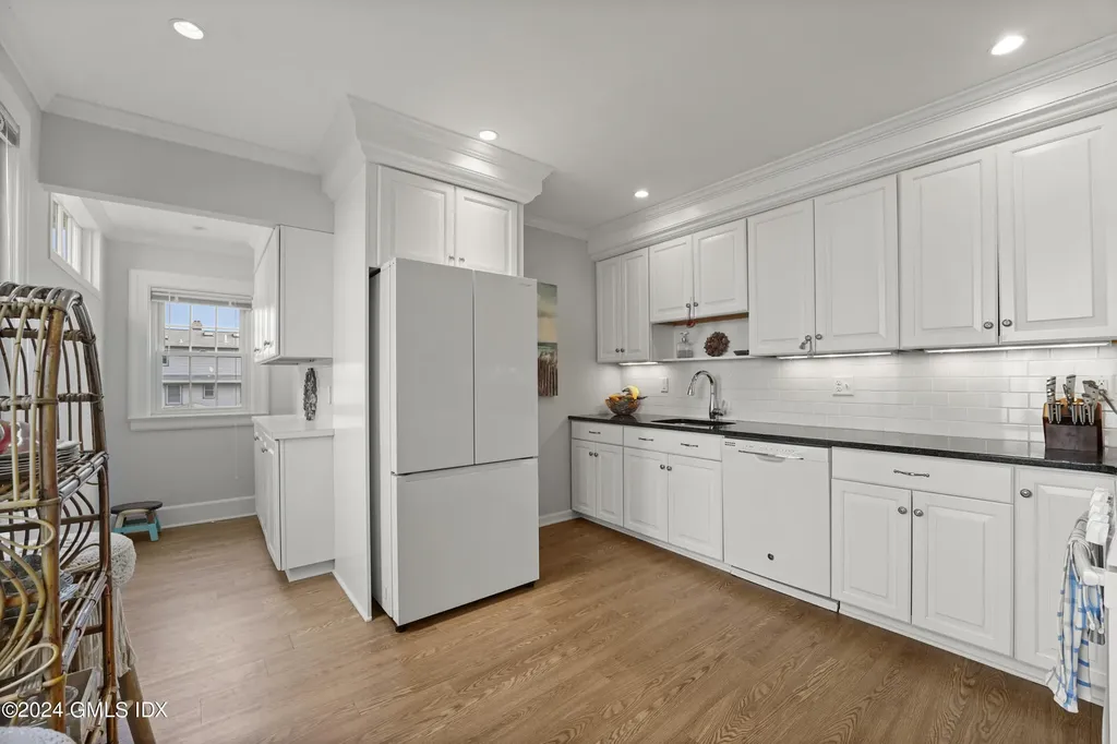 41 Ridge Street Greenwich CT 06830