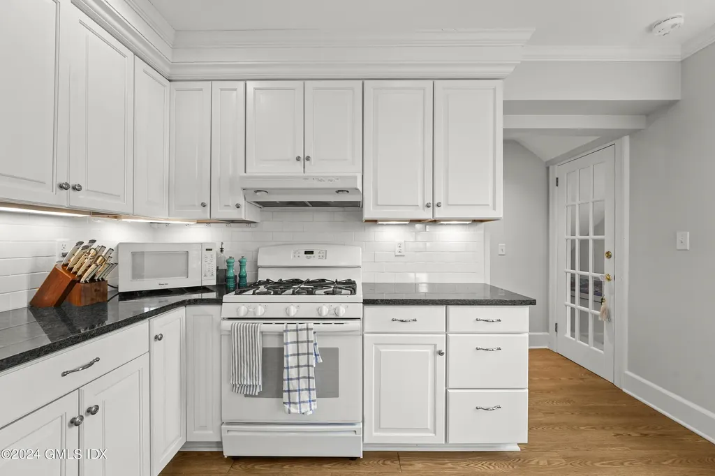 41 Ridge Street Greenwich CT 06830