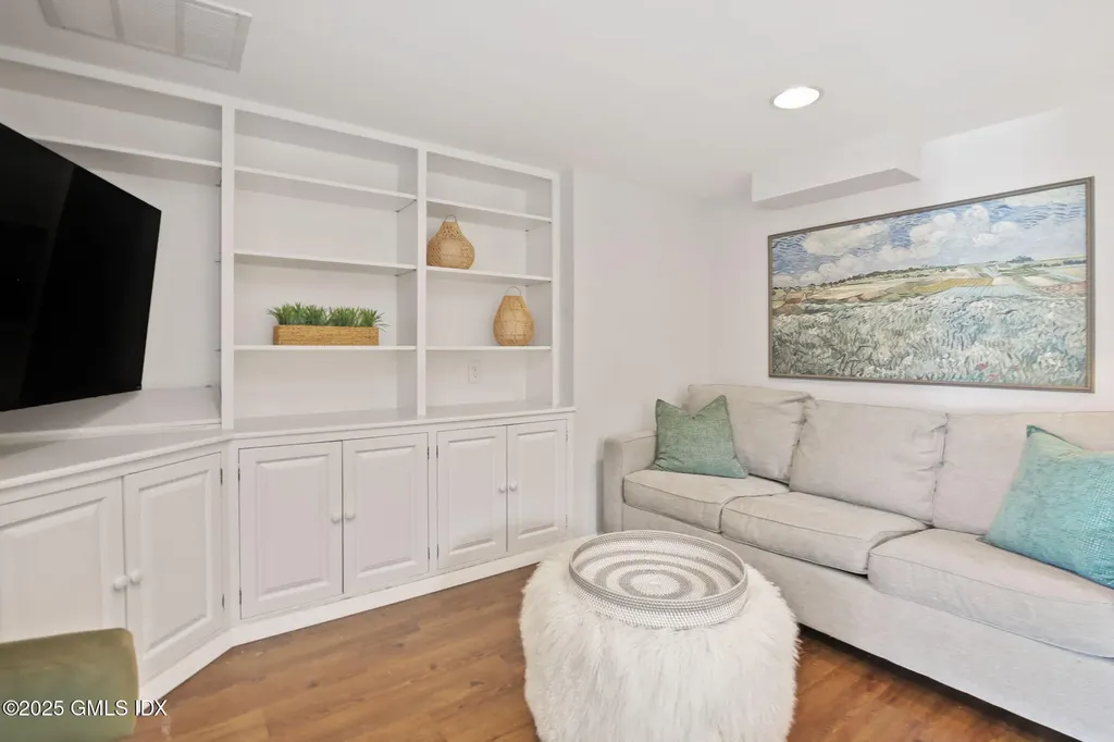 41 Ridge Street Greenwich CT 06830