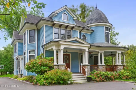 11 Harding Road Old Greenwich CT 06870