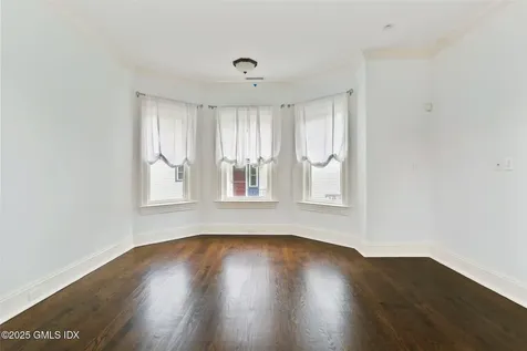 11 Harding Road Old Greenwich CT 06870