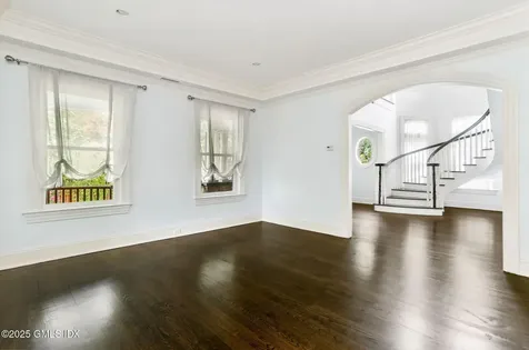 11 Harding Road Old Greenwich CT 06870