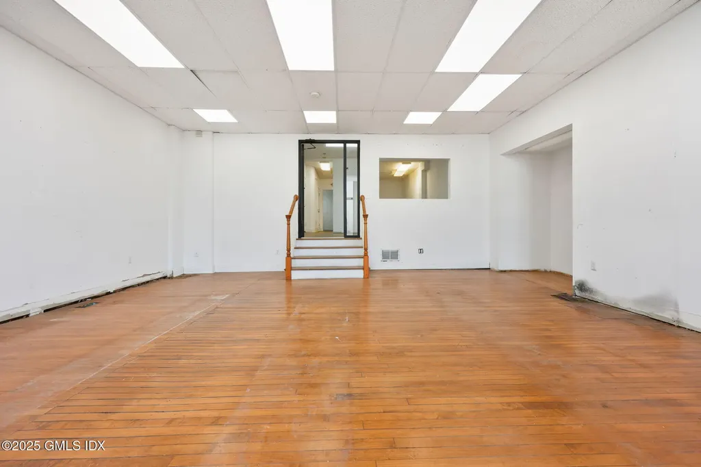 13 N Water Street Greenwich CT 06830