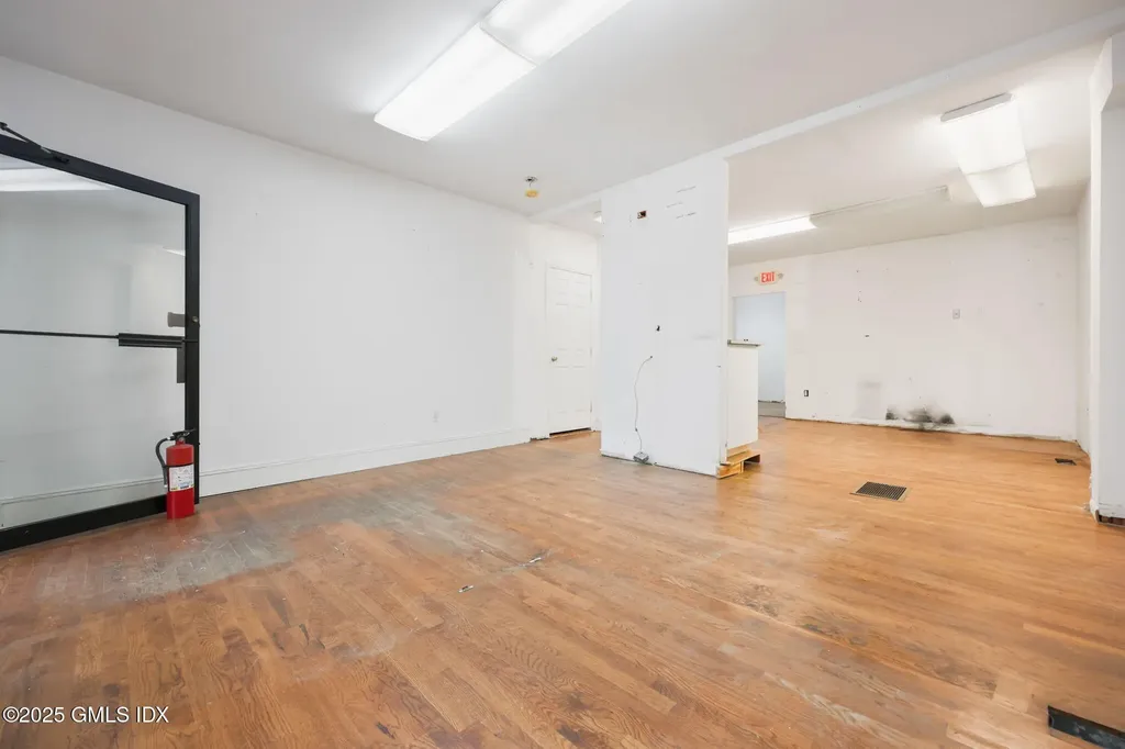 13 N Water Street Greenwich CT 06830