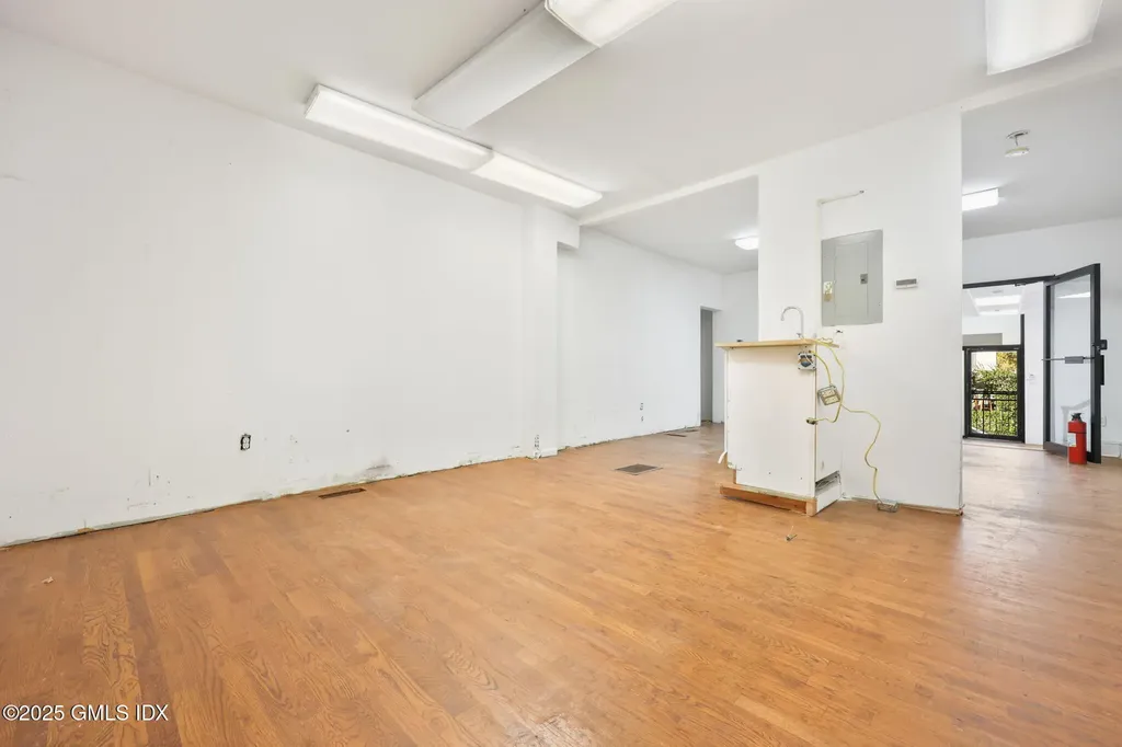 13 N Water Street Greenwich CT 06830