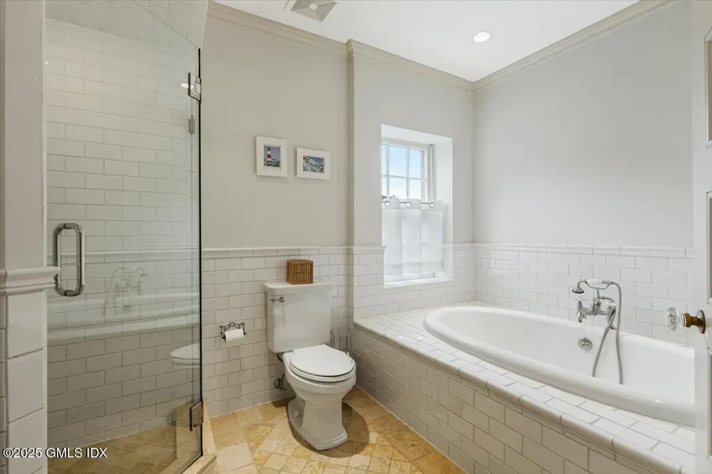 203 Riverside Avenue Riverside CT 06878