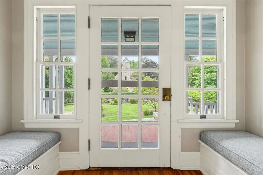 203 Riverside Avenue Riverside CT 06878