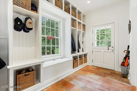 203 Riverside Avenue Riverside CT 06878