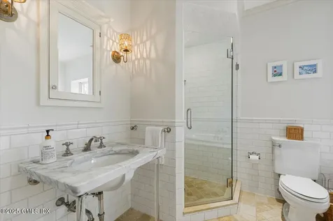 203 Riverside Avenue Riverside CT 06878