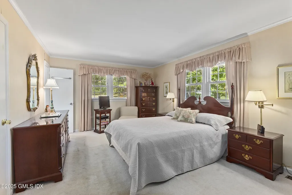 46 Stonehedge Drive South Greenwich CT 06831