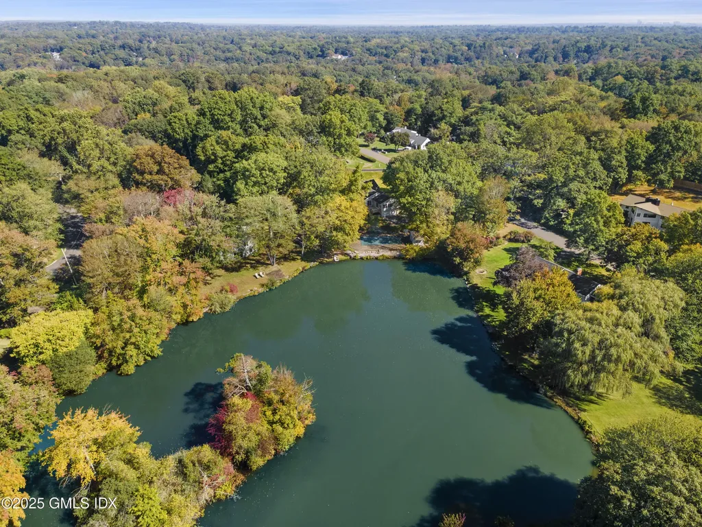 46 Stonehedge Drive South Greenwich CT 06831