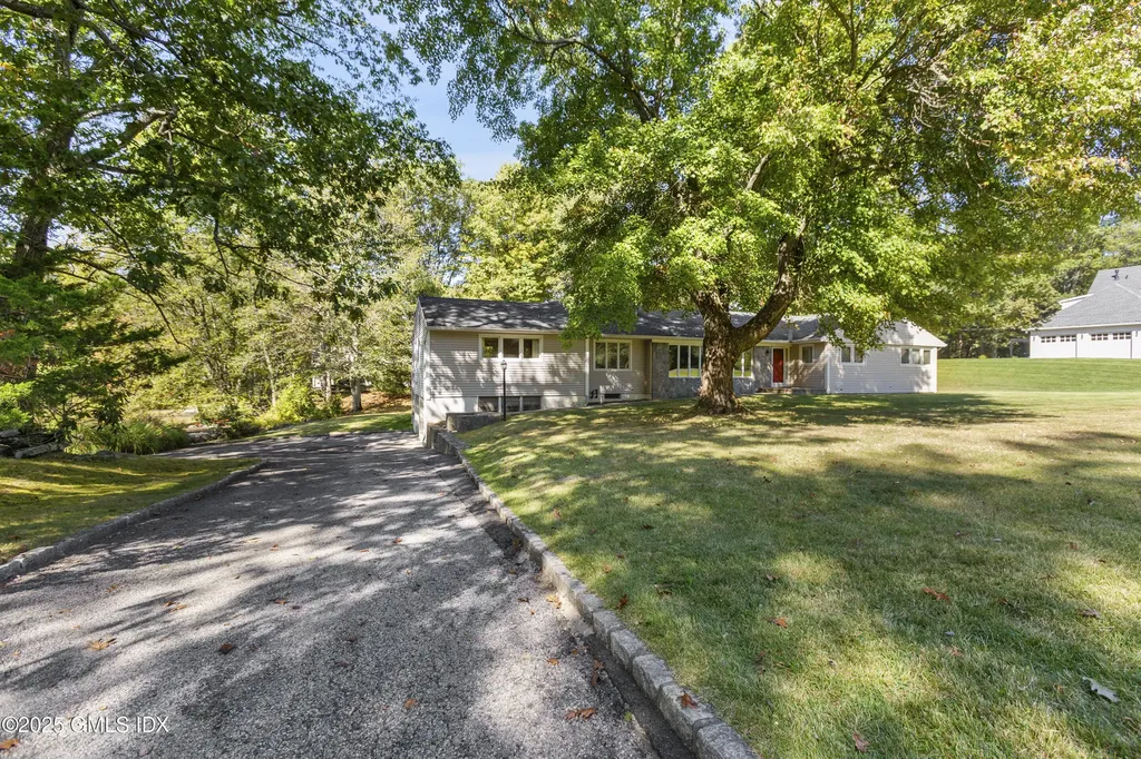 46 Stonehedge Drive South Greenwich CT 06831