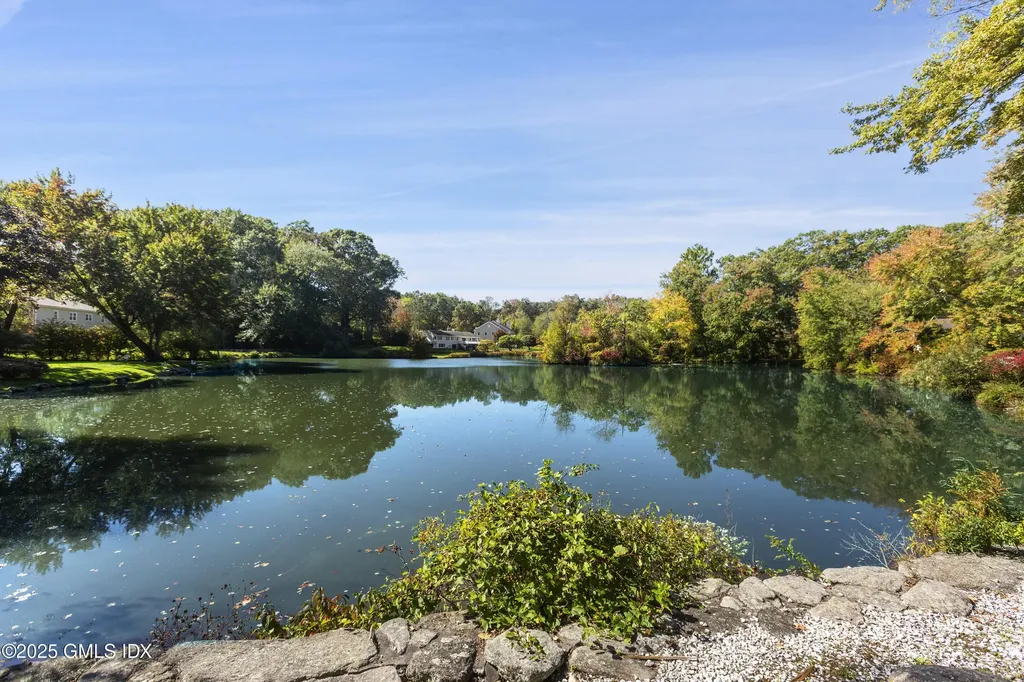 46 Stonehedge Drive South Greenwich CT 06831