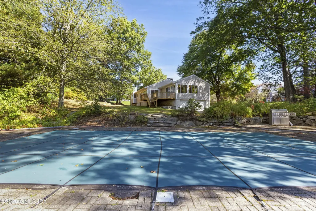 46 Stonehedge Drive South Greenwich CT 06831