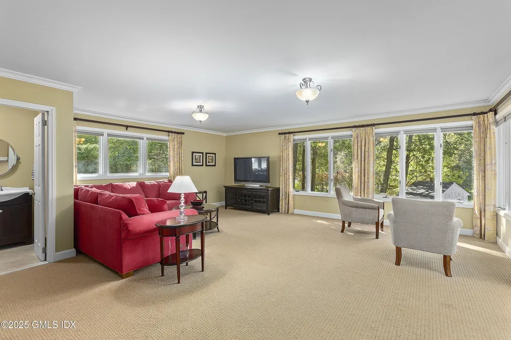 46 Stonehedge Drive South Greenwich CT 06831