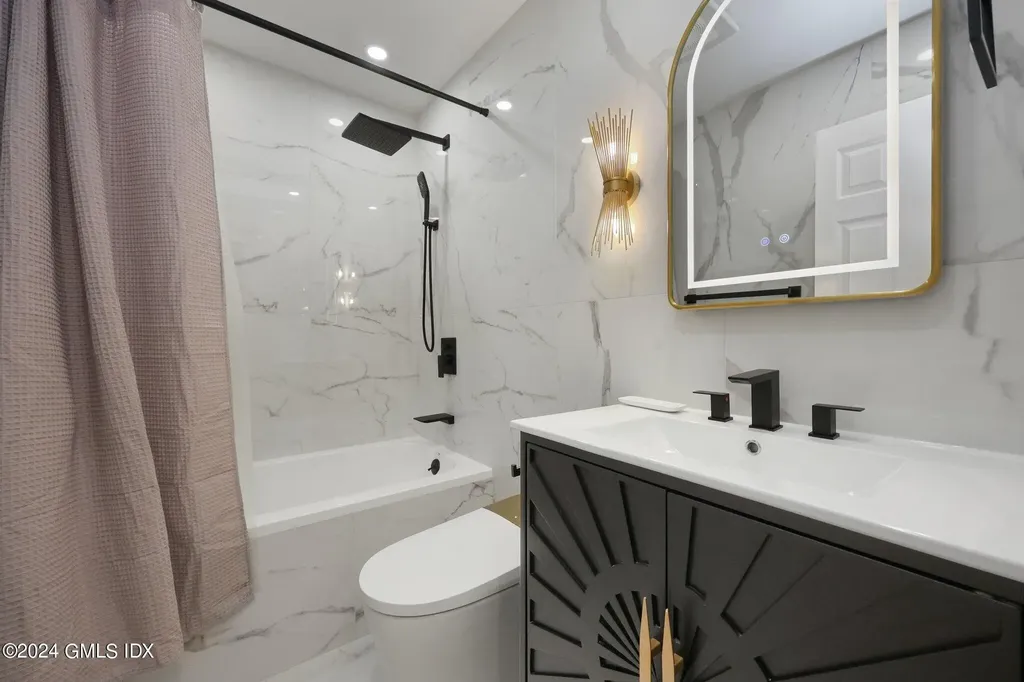 13 1/2 Hickory Drive Greenwich CT 06831