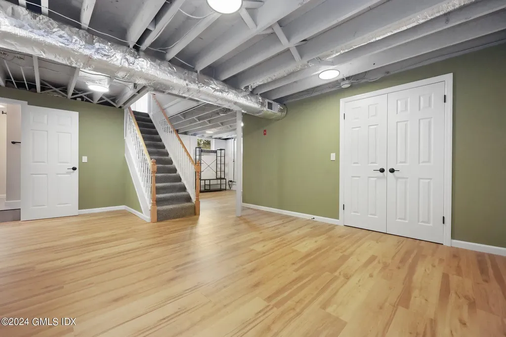 13 1/2 Hickory Drive Greenwich CT 06831