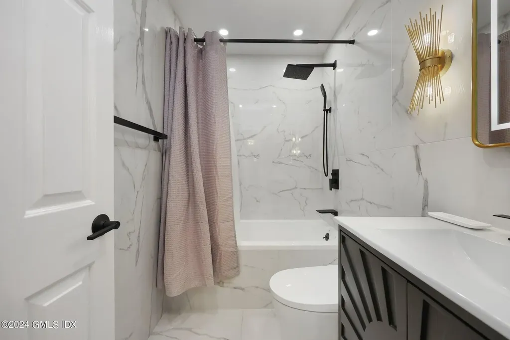 13 1/2 Hickory Drive Greenwich CT 06831