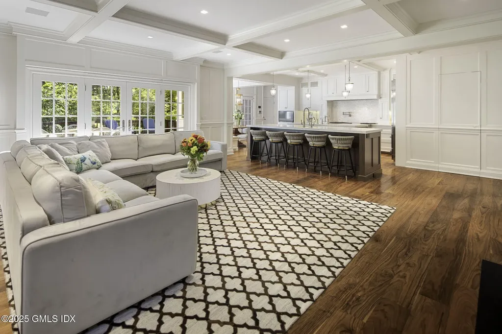 177 Long Close Road Stamford CT 06902