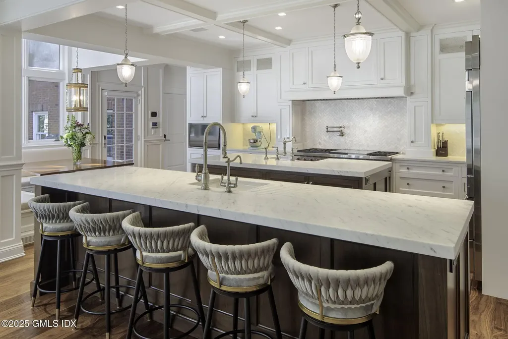 177 Long Close Road Stamford CT 06902