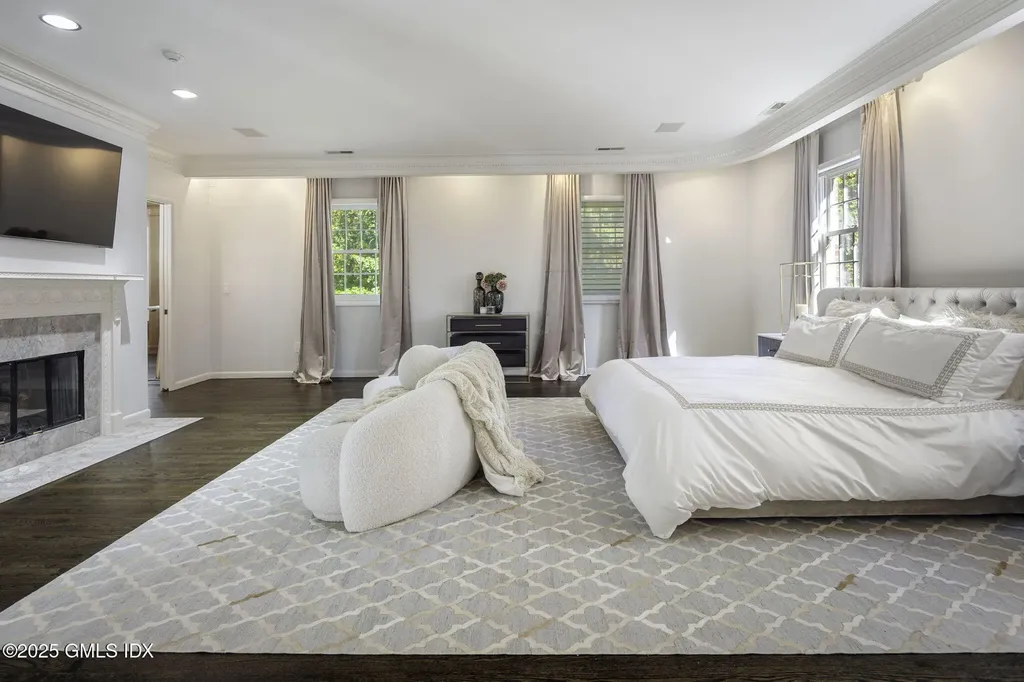 177 Long Close Road Stamford CT 06902