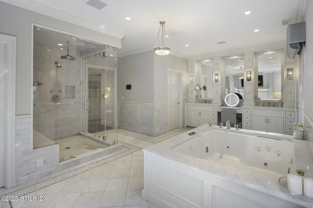 177 Long Close Road Stamford CT 06902