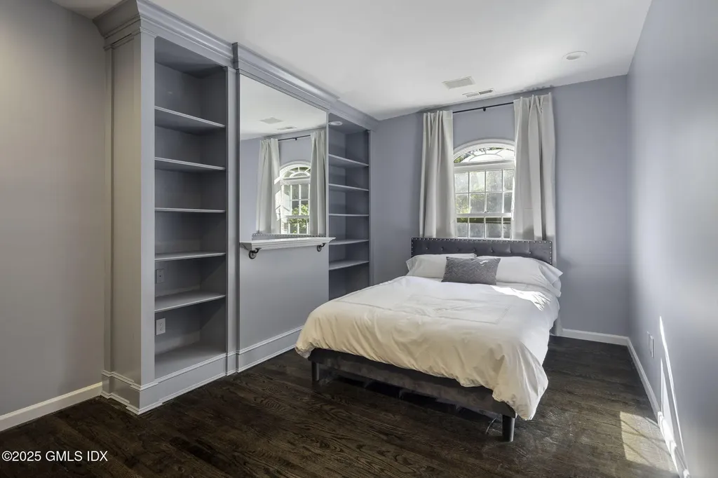 177 Long Close Road Stamford CT 06902