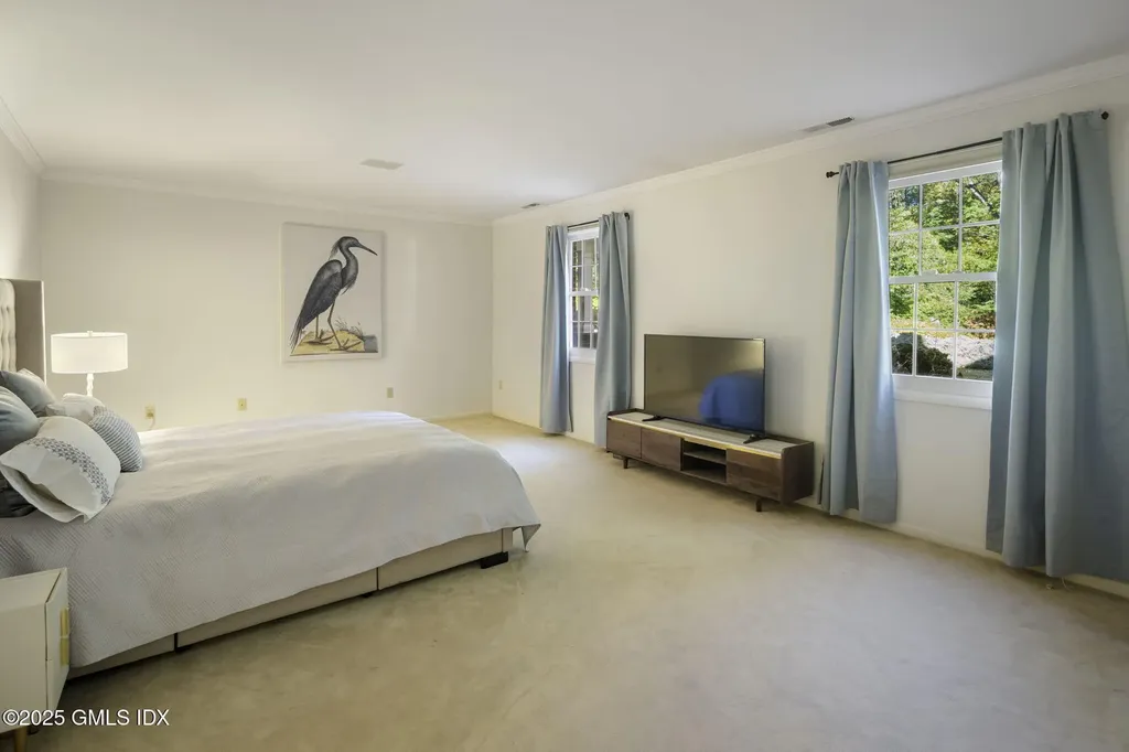 177 Long Close Road Stamford CT 06902