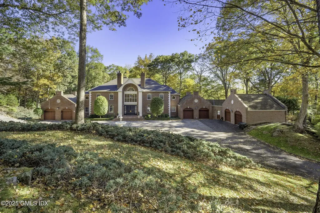 177 Long Close Road Stamford CT 06902