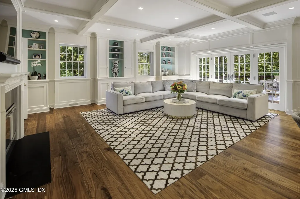 177 Long Close Road Stamford CT 06902